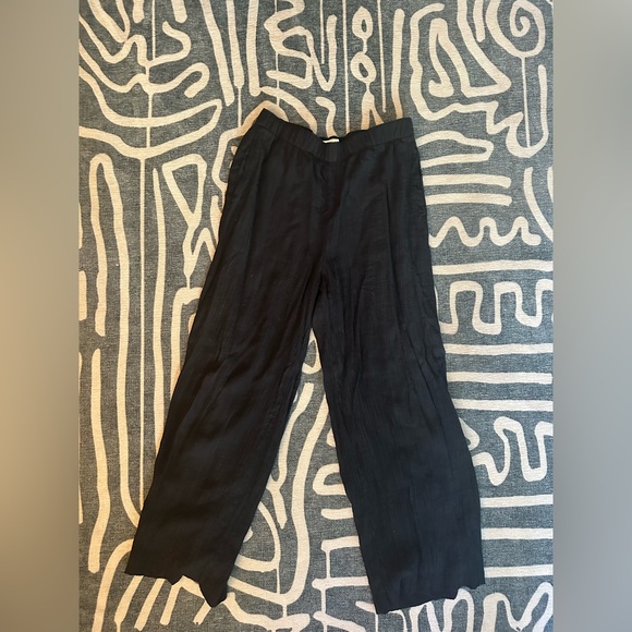 Abercrombie & Fitch Black Crinkle Wide Leg Pull On Pants - Picture 4 of 6